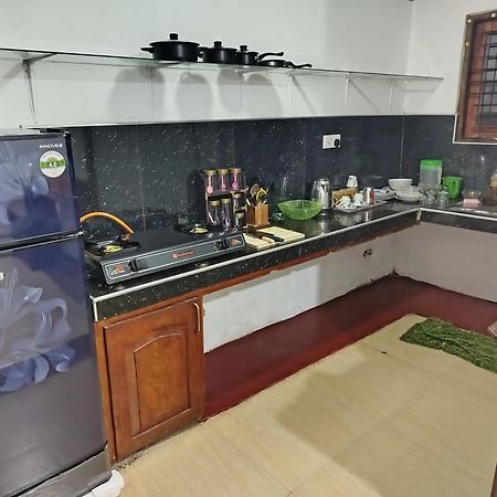 Little Villa Guest House Ахангама Екстериор снимка