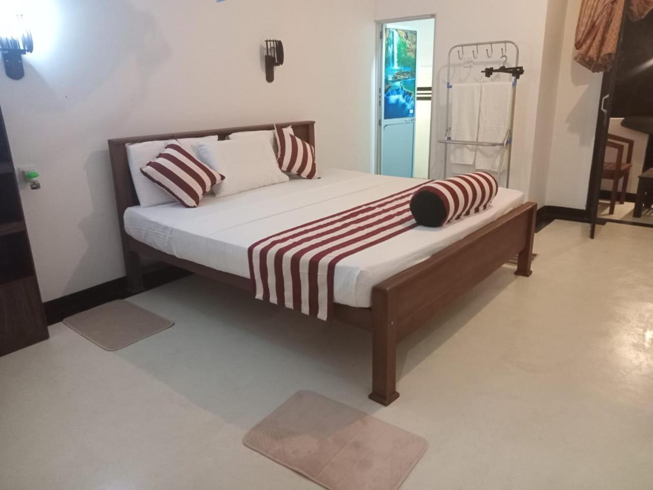Little Villa Guest House Ахангама Екстериор снимка