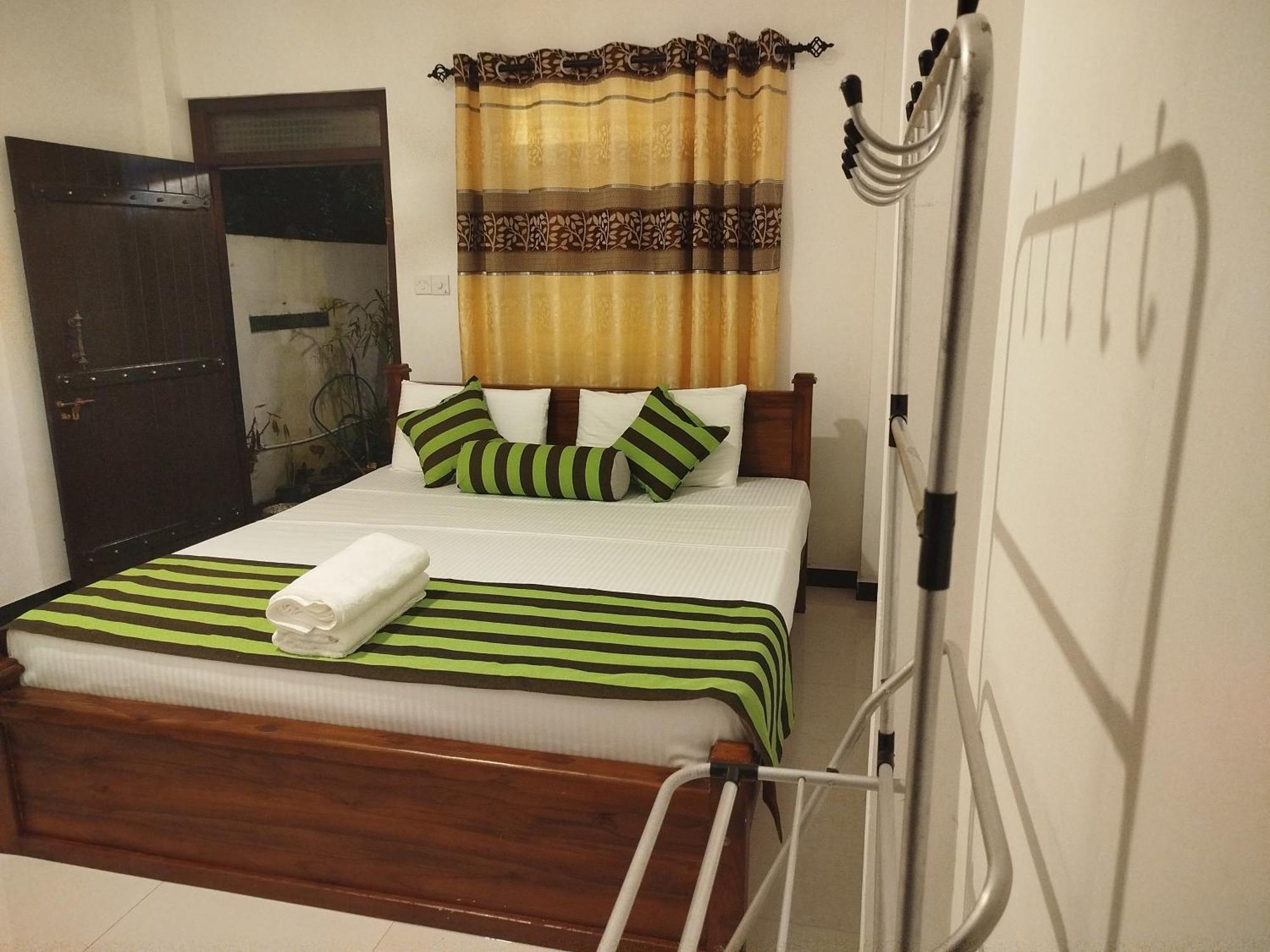 Little Villa Guest House Ахангама Екстериор снимка