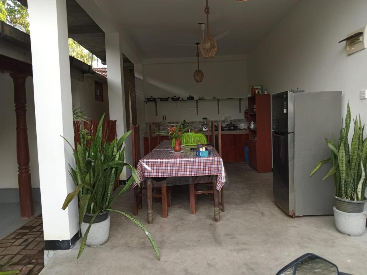 Little Villa Guest House Ахангама Екстериор снимка