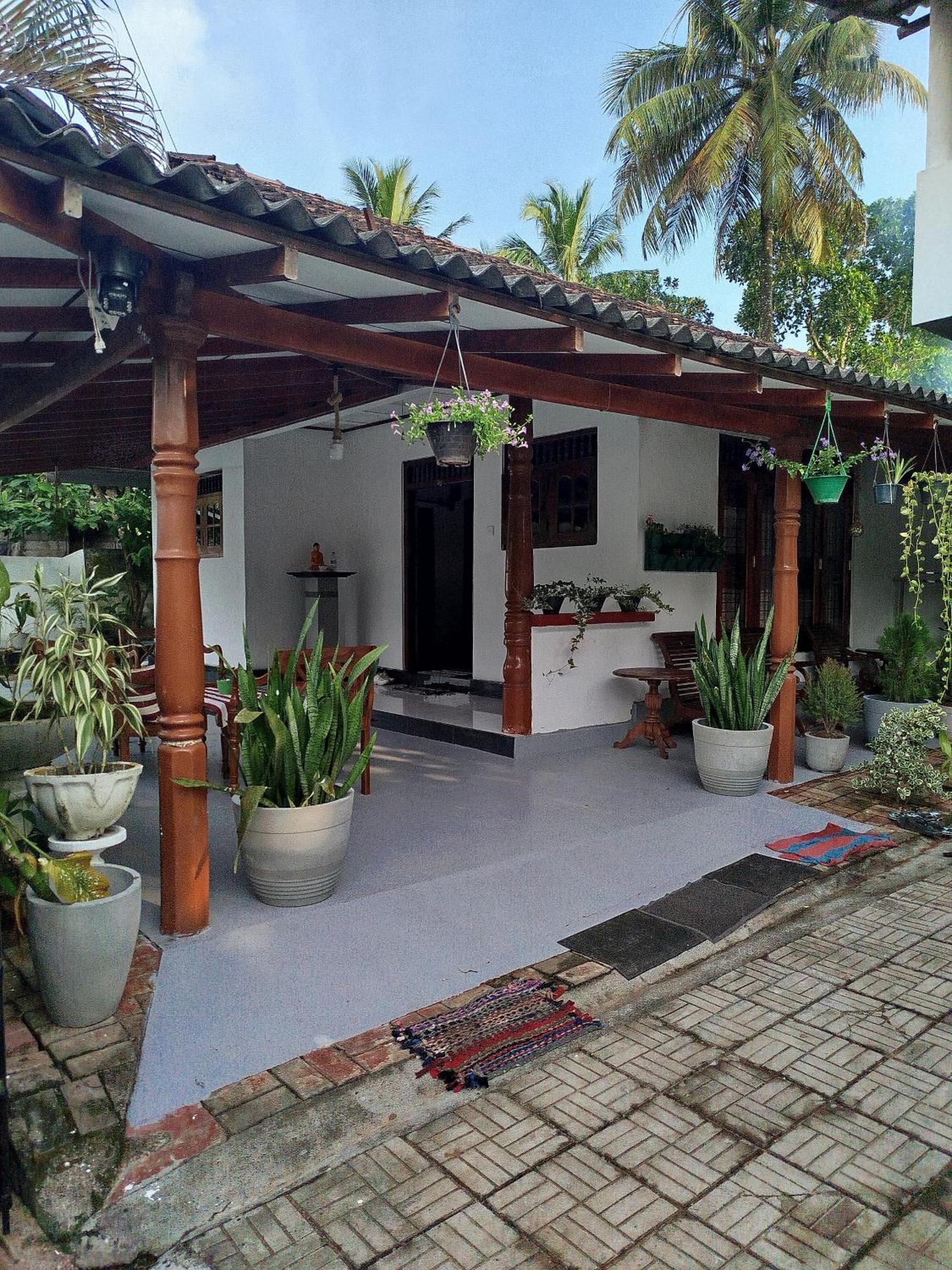Little Villa Guest House Ахангама Екстериор снимка