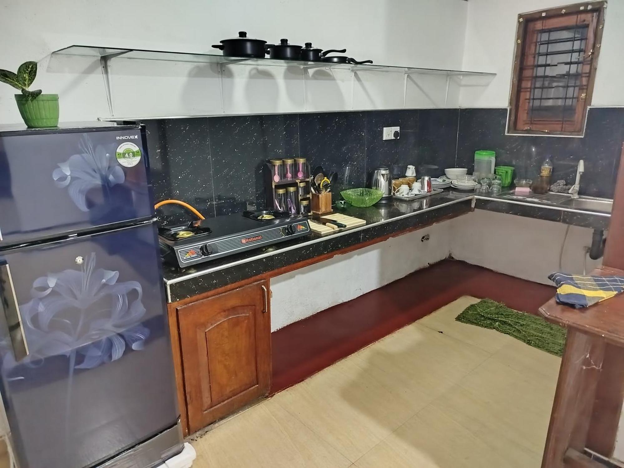 Little Villa Guest House Ахангама Екстериор снимка